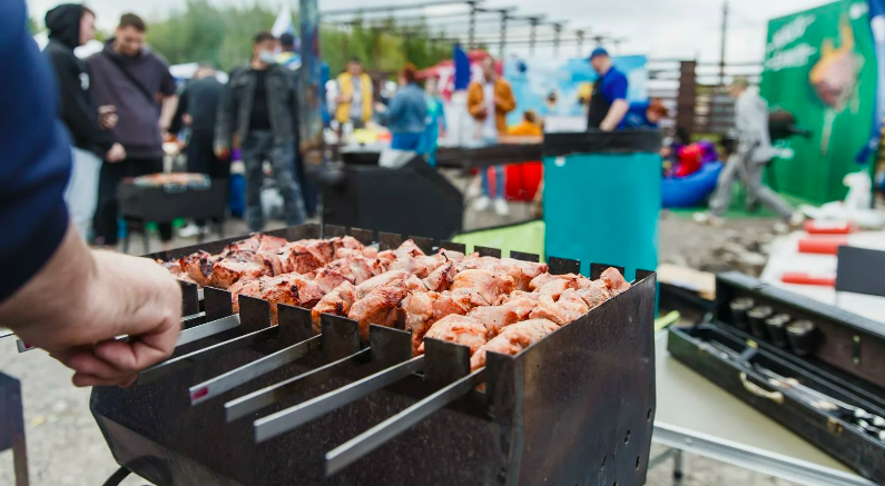 Фото Шашлык без ошибок: в чём замариновать мясо, чтобы не было сухаря 2